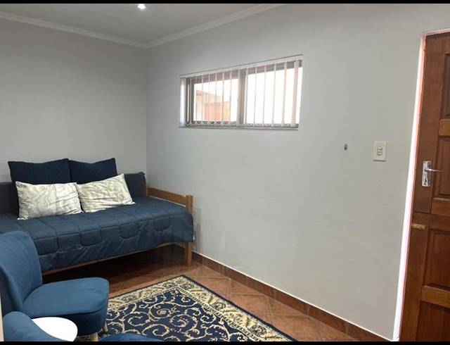 1 BEDROOM APARTMENT FOR SALE IN HARTENBOS CENTRAL